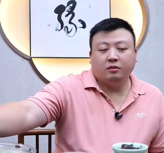 没戏那个岛, 仅是一位铁