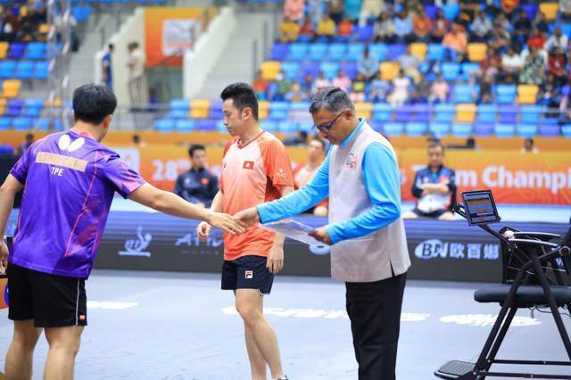 OXzqD, 是明年伦敦 OXzqD, 是明年伦敦