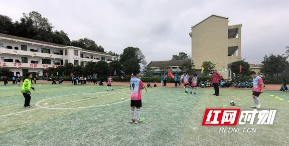 值得佩服, 阵湘潭队的